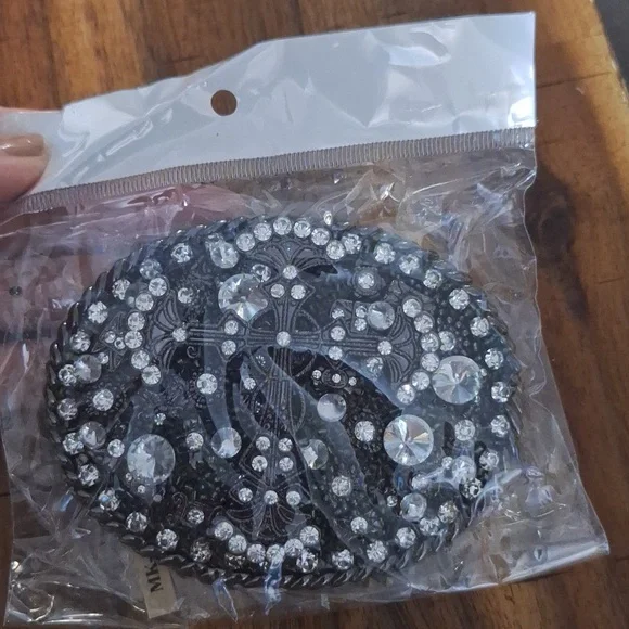 Rhinestone Cross Belt Buckle - Picture 4 of 4